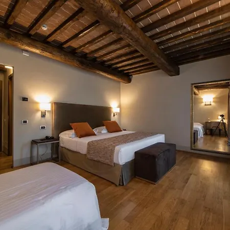 Relais Della Rovere Hotel