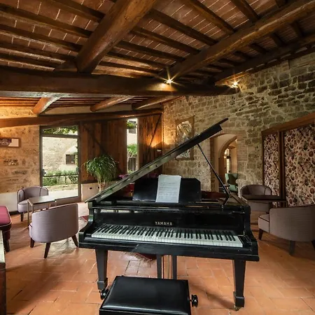 Relais Della Rovere Hotel 4*