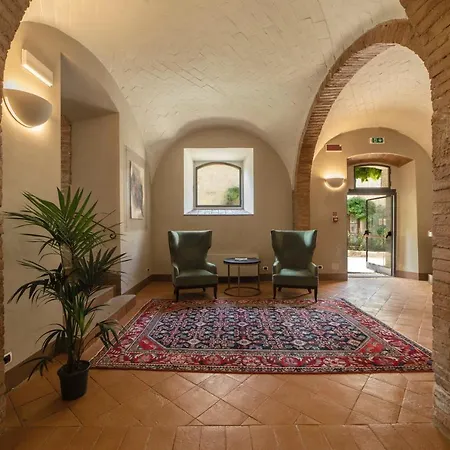 Relais Della Rovere Hotel 4*
