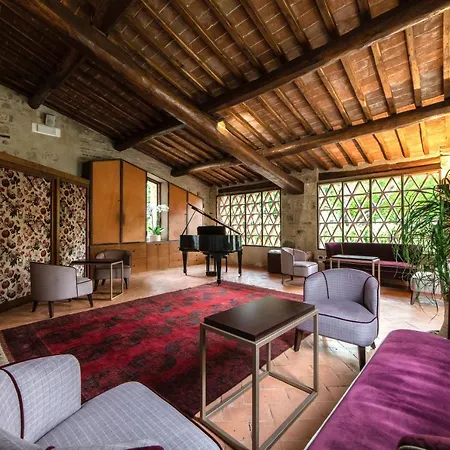 Relais Della Rovere Отель Колле-ди-Валь-д'Эльса