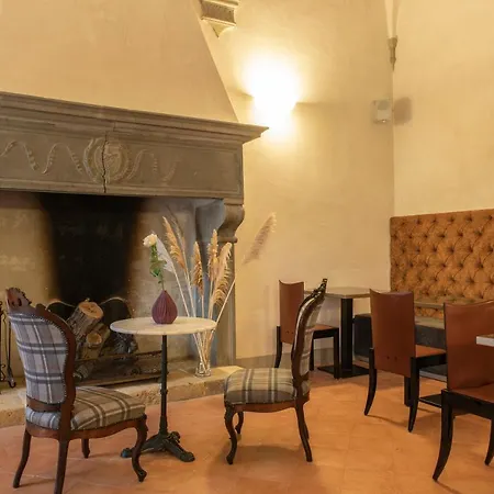 Relais Della Rovere Hotel 4*