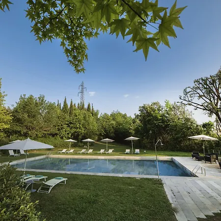 Отель Relais Della Rovere 4*