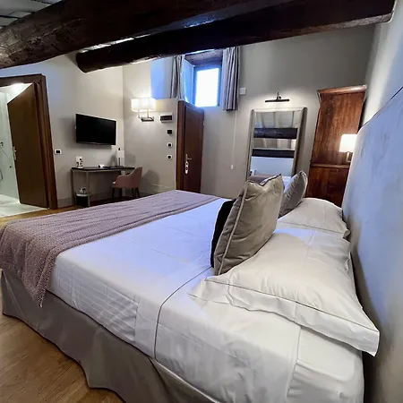 Relais Della Rovere Отель 4*